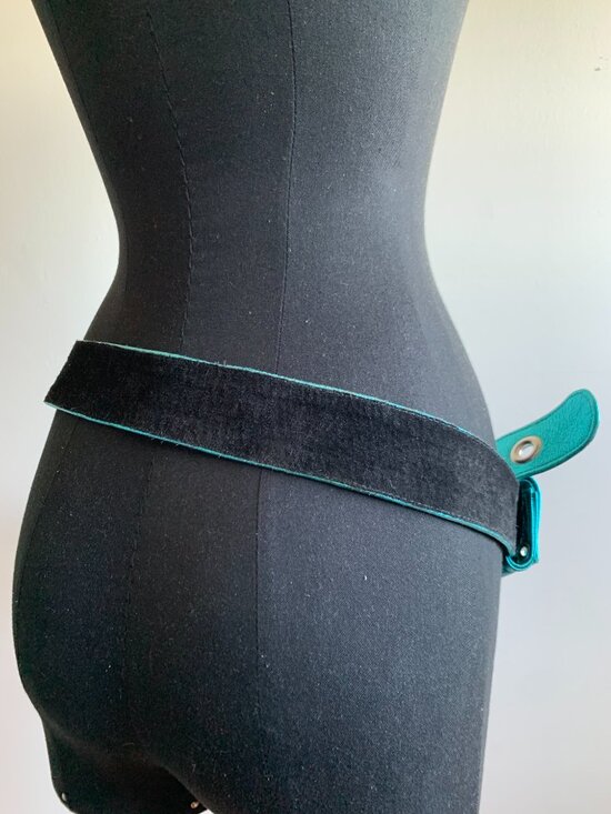 Kettle Black Vintage Rare blue metallic foil adjustable loop belt main image 7